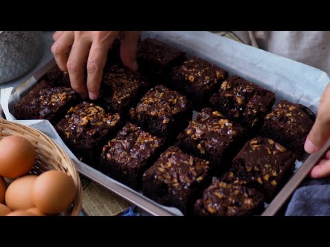 The Best Easy Fudgy Chocolate Brownies #recipe | Foodpassionical