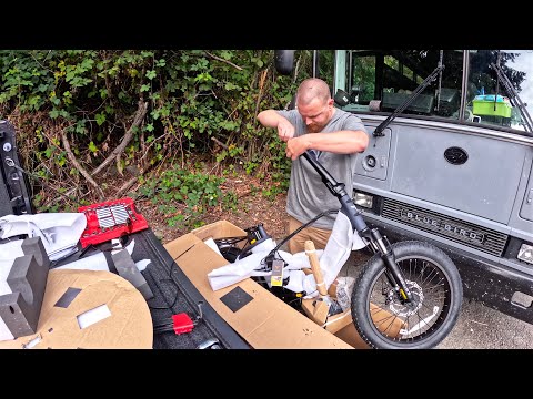 Unboxing Engwe L20 2.0 on the Side of the Road!