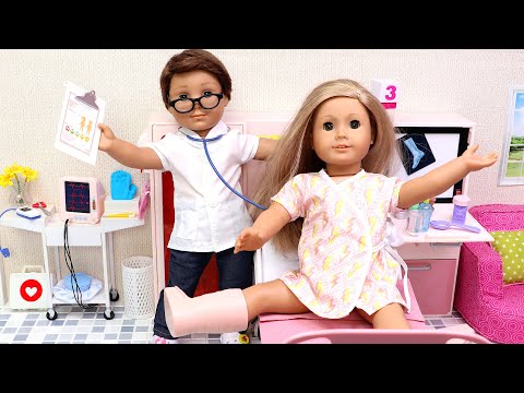 35 min PLAY DOLLS health stories - Doctor Knows Best!