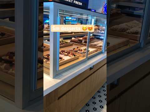 Come with me to a new bakery 😋 (Paris Baguette) #food #bakery #shorts #fyp