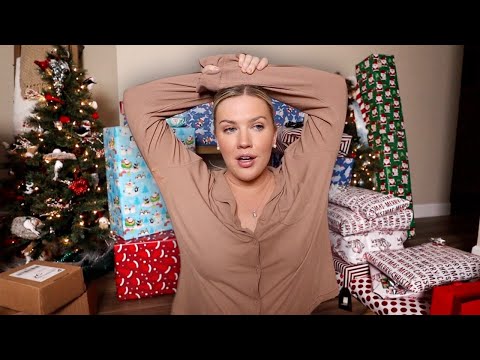 Finally talking about weight loss, plastic surgery, & bad friendships *while wrapping gifts*