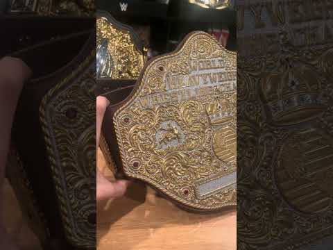 WWE Shop Big Gold vs Groovy G Big Gold Belt! #shorts