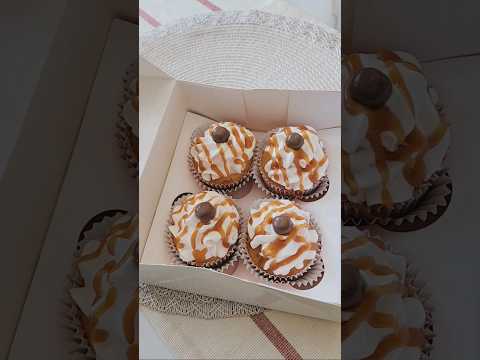 Caramel Love Cupcakes 🧁 🥰 Valentines Day Special #dayoflove #cupcakes #valentinesday #shorts