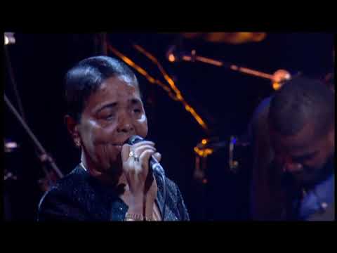 Cesaria Evora Live In Paris (Zenith 2001)