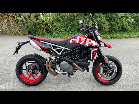 2023 HYPERMOTARD 950 RVE, 713 MILES - WALKAROUND - COMPLETELY MOTORBIKES