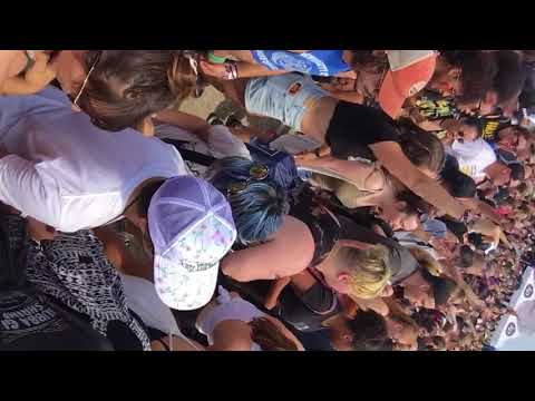 Crowd Surf Epic Fail at The Last Warped Tour Ever