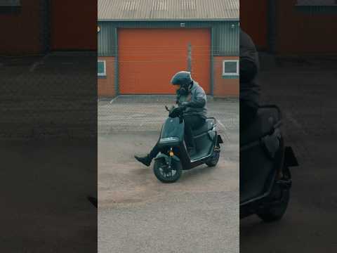 Just scootin’ about 🙂‍↕️ Segway E300SE ⚡️🔋