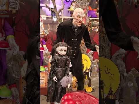 Home Depot Animatronic Dracula #halloween #shorts #halloweenanimatronics