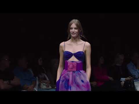 Emporio Armani - 2024 Spring/Summer Womenswear Fashion Show