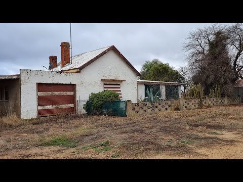 Awesome Lock Explore | Abandoned circa 1900's farm house