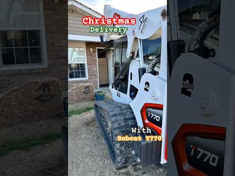 Bobcat skid steer delivers Christmas present #shortsvideo #christmas #bobcat #santa #merrychristmas