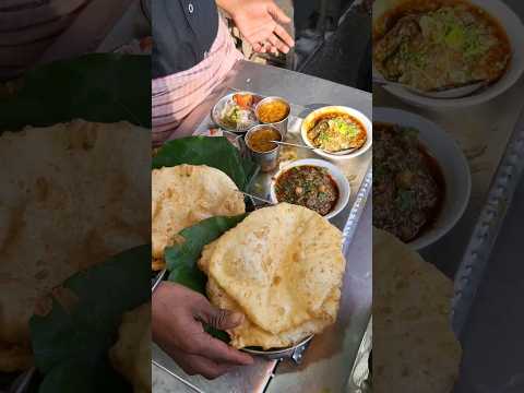 Best Chole Bhature feom Haridwar 🤩 Bhagwati Chole Bhandaar #streetfood #haridwarfood #indianfood