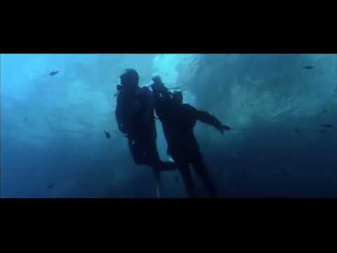 The Transporter - Under Water Escape - Jason Statham - Clip #16