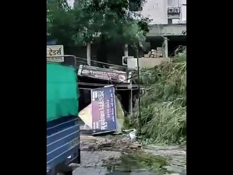 The condition of Kanadiya Road, after the storm | Indore | #storm #indore #shorts #ytshorts #mp