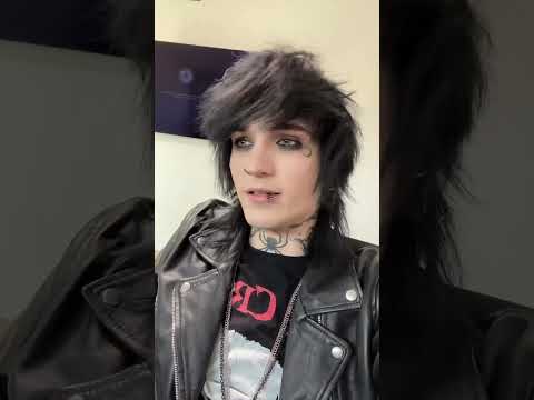 Why Emos can’t smile