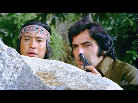 ये मंदिर लुटरो के हाथ में हैं चलो - Feroz Khan, Danny Denzongpa Action - Kaala Sona Scene 3