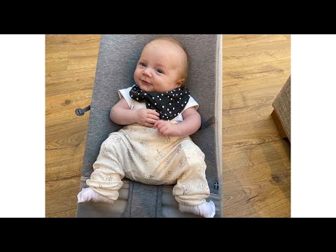 Day 4 With Our Pavlik Harness - Reassessing The Clothes Situation & The Kindness Of Strangers (DDH)