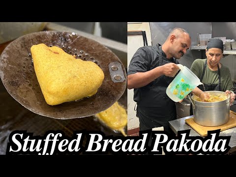 Stuffed Bread Pakoda Recipe | Crispy Pakoda Recipe | Aloo Masala Stuffed Bread Pakoda | Bread Pakoda