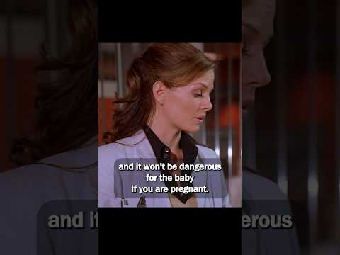 A woman is pregnant and drives out of control #movie #viral #shorts