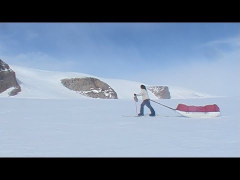 Ingrid skiing towards the southeastern part of the polar icecap - Penny Icecap 2009 expedition