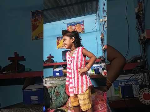 4 years girl dancing