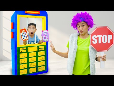 Phone Jail: Jolie and Johnny Learn How To Do and Do Not Using The Phone