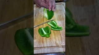 The only way to cut bell peppers / capsicum .#zerowaste