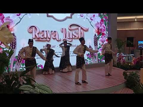 Raya Celebration Dance at LaLaport Bukit Bintang (Part 1)