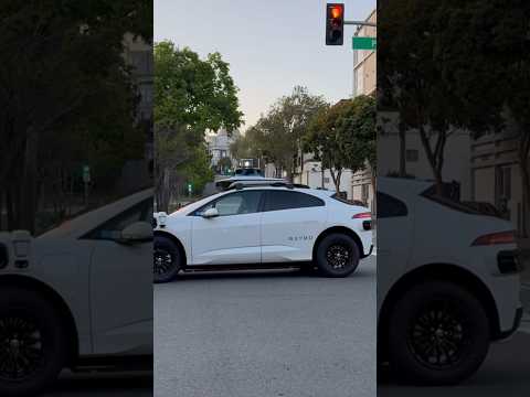 Waymo’s driverless fully autonomous taxi spotted in San Francisco!