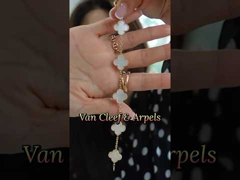 VAN CLEEF & ARPELS ALHAMBRA VINTAGE BRACELET MOTHER OF PEARL WITH YELLOW GOLD REVIEW | #lvlovercc