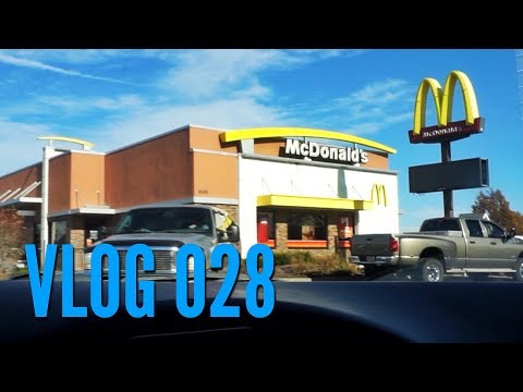 Review of McDonald's Mobile App/Curbside Pickup! // Vlog.028