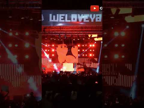 concert de #tayc à #weloveya #youtubeshorts #france