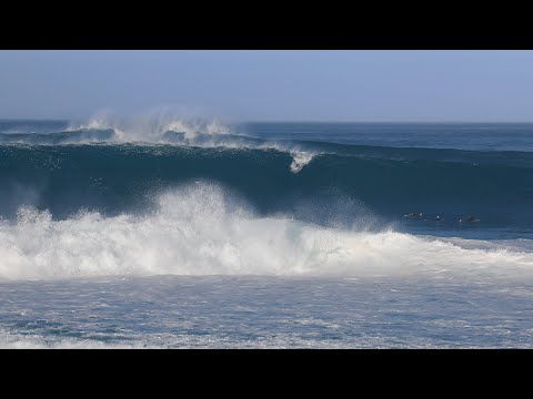 Massive Surf XL Pipeline (Dec 31, 2023) 4K