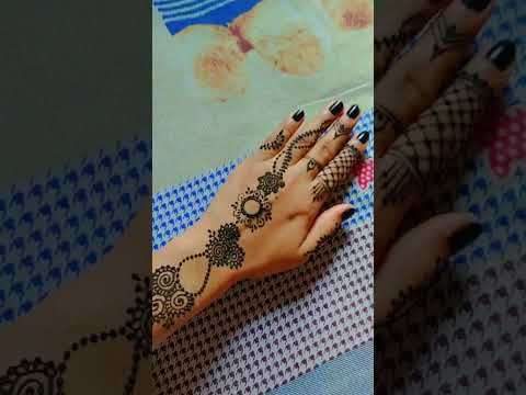 Trendy and stylish Mehendi design #mehendi #backhandmehndi #heena