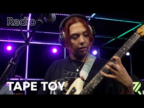 TAPE TOY - Live at 3voor12 Radio