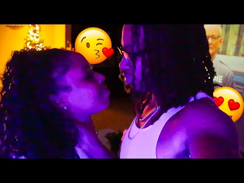 ATTEMPTING TO KISS THICK STRANGER DURING AN ARGUEMENT🥰😍…