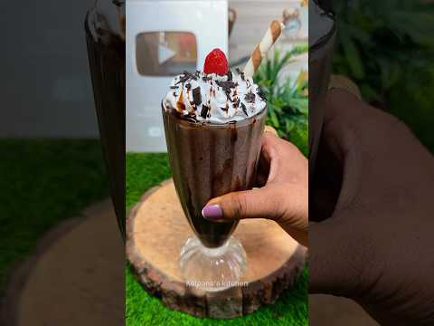 Chocolate cake shake 😍😍❤️❤️… #shorts #chocolateshake #chocolate #kalpanaskitchen #viralvideo