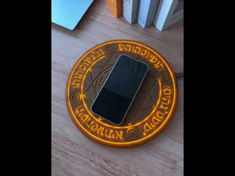 Unique Apple iphone wireless charger #shorts #wirelesscharger #magsafecharger #applemagsafecharger