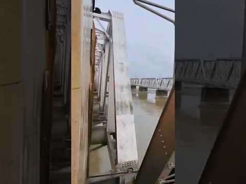 Teesta River Railway Bridge 13176/Kanchanjunga Express crossing #indianrailways #train #shorts