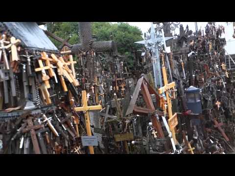 リトアニア　十字架の丘　Hill　of　Crosses