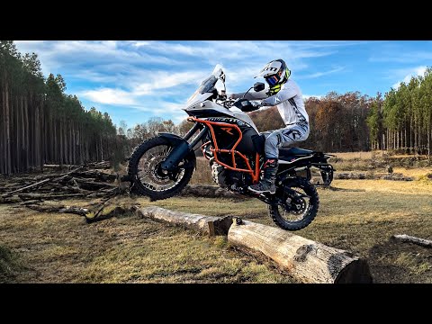 Can the KTM 1190 Adventure R handle tight single track?