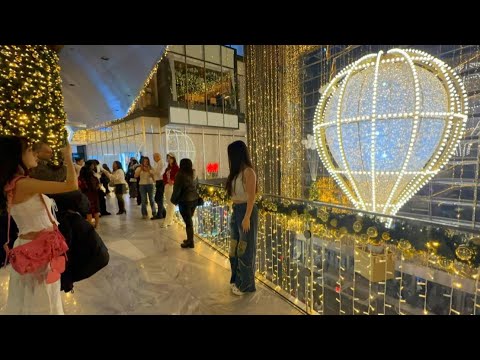 New York City: Mall Hudson Yard Vessel Christmas Lights Season