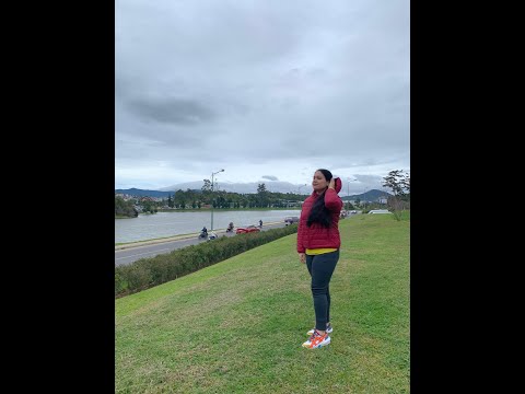 DRIVING AROUND BEAUTIFUL XUAN HUONG LAKE | DALAT | VIETNAM