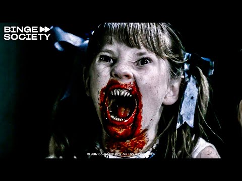 30 Days of Night (2007): The Little Girl Vampire