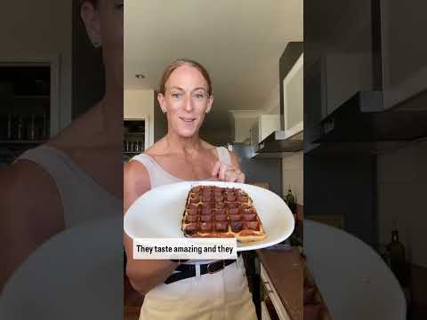 Who wants the protein waffles 🧇 recipe?  Let me know #proteinwaffles #menopausenutritionist