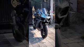 kawasaki ninja h2r rider shorts video #ninjah2rlover#short# rider#kawasaki #youtubeshort#