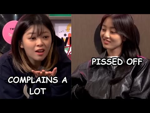 Jeongyeon being hilarious, she can't leave Jihyo alone * twice can't hold their laugh*