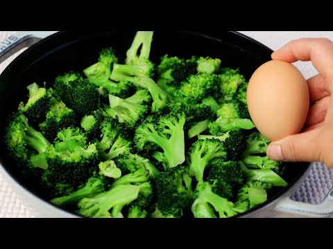 SO DELICIOUS! I want to make this every day! A Simple Broccoli and Eggs Recipe