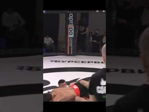 TIMUR KHIZRIEV BEATS UP OPPONENT