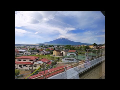 搭車前往富士山 |觀賞兩旁的風景